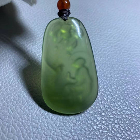 Liontin giok Xiuyan alami, hijau penuh, bunga teratai, dimensi: 29 x 49 mm, termasuk biaya pengiriman dan pajak.