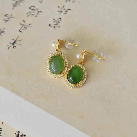 12431-2# Anting Cabochon Zirkon Hetian Jadeite Perak Sterling 925 (Emas Tebal) - Desain Unik, Tekstur Giok Hangat dan Halus. Dimensi: 8*10 cm. Biaya pengiriman dan pajak sudah termasuk.