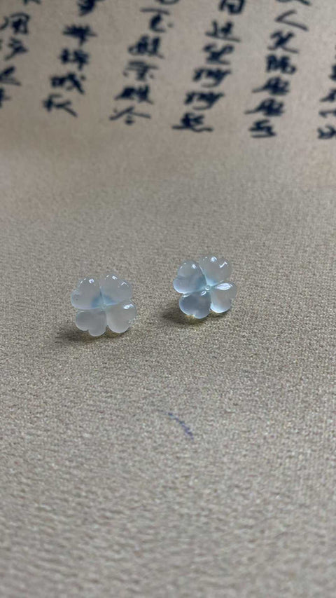 Anting: Anting berbentuk hati giok Xiuyan yang indah 💗, melambangkan cinta sejati 💕 dan keabadian, bertahtakan perak sterling 925, ukuran: 13mm, termasuk ongkos kirim dan pajak.
