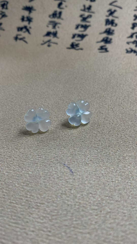 Anting: Anting berbentuk hati giok Xiuyan yang indah 💗, melambangkan cinta sejati 💕 dan keabadian, bertahtakan perak sterling 925, ukuran: 13mm, termasuk ongkos kirim dan pajak.