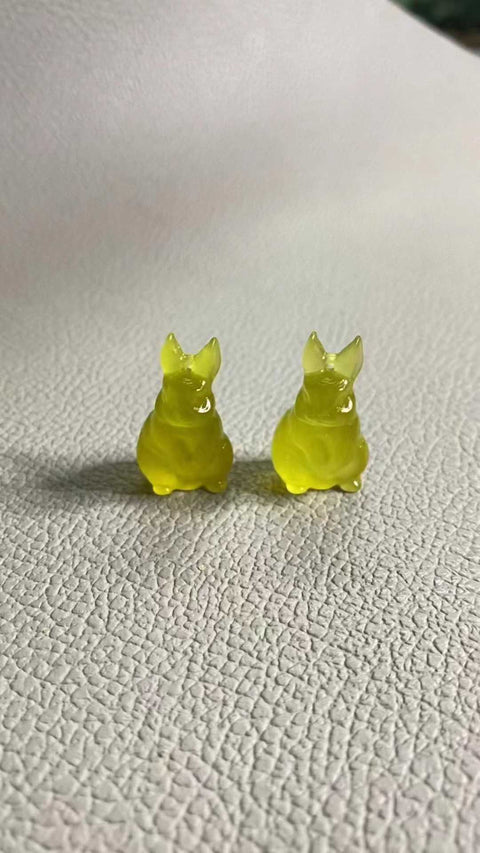 Kelinci Giok: Liontin giok Xiuyan alami yang indah, ukiran tiga dimensi, dimensi: 27,6 x 16 mm, termasuk biaya pengiriman dan pajak.