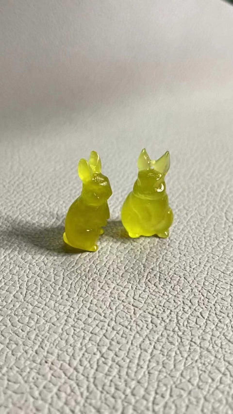 Kelinci Giok: Liontin giok Xiuyan alami yang indah, ukiran tiga dimensi, dimensi: 27,6 x 16 mm, termasuk biaya pengiriman dan pajak.