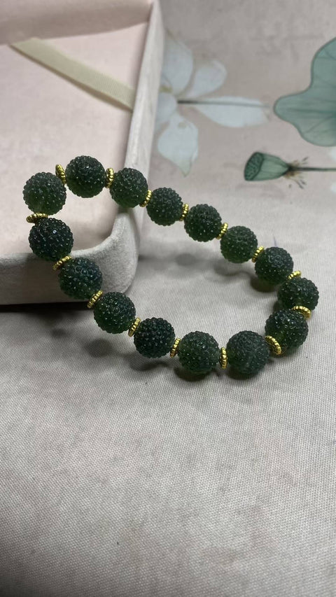 Gelang: Gelang ukiran giok Xiuyan yang indah, ukuran: 11,7 mm, setiap manik diukir dengan halus. Biaya kirim dan pajak sudah termasuk.