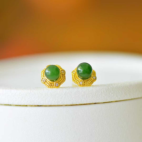 17121-2# Anting Perak Sterling 925 Bertahtakan Giok Hetian "Bintang Mengelilingi Bulan". Gioknya hangat dan lembut. Desainnya sederhana. Ukuran giok: 6*6 cm. Biaya pengiriman dan pajak sudah termasuk.