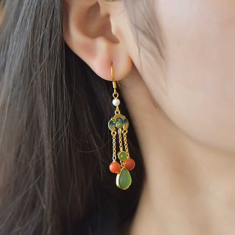Anting Tetes Air Mata Perak Sterling 925 17109-2# bertatahkan Giok Hetian. Desain unik dan baru, kualitas giok terbaik. Ukuran sekitar 7*9 cm. Biaya kirim dan pajak sudah termasuk.