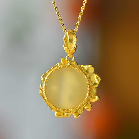 Liontin Giok Hetian Bertahtakan Perak Sterling 925 26796-6# "Bunga Mekar dan Kekayaan" dengan Mutiara. Desain baru dan gaya yang unik. Biaya pengiriman dan pajak sudah termasuk.