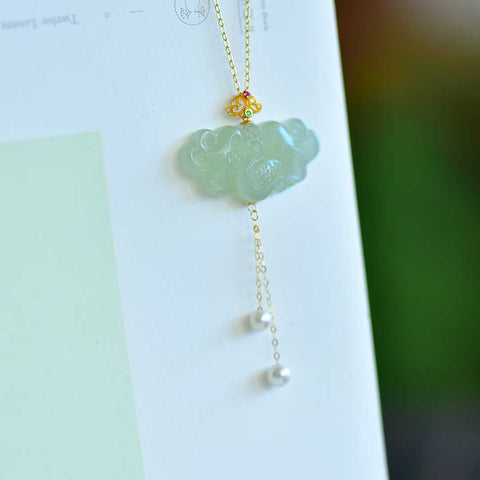 5437-2# Liontin Naga dan Phoenix Keberuntungan, Emas 18K Bertahtakan Giok Hetian (Bahan Qinghai), Liontin Rumbai Phoenix dan Mutiara yang Indah, 14*25 cm (termasuk biaya pengiriman dan pajak).