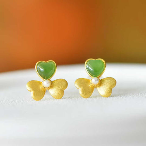 Anting perak sterling 925 7151-8# bertatahkan giok Hetian berbentuk hati dan disikat dengan tekstur lembut dan hangat. Desainnya unik dan baru. Dimensi giok: 5*5 cm. Biaya kirim dan pajak sudah termasuk.