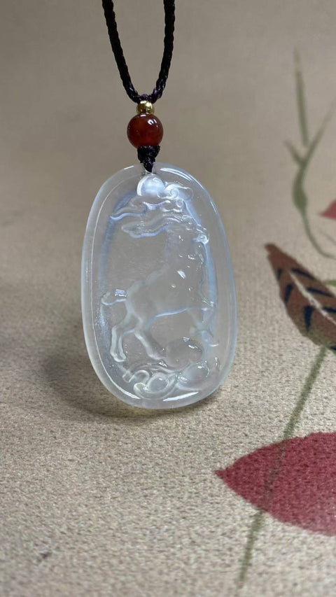 Domba (Zodiak Cina): Liontin Tipe Es Giok Xiuyan yang Indah - Domba (Zodiak Cina), Ukuran: 43 x 27 mm, termasuk biaya pengiriman dan pajak.