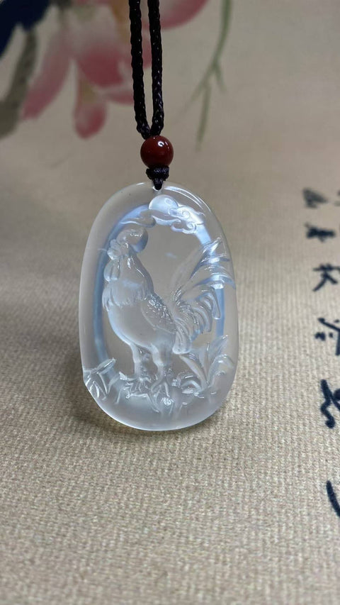 Ayam Jantan (Zodiak Cina): Liontin giok Xiuyan alami - Ayam Jantan, dingin dan tembus cahaya, dimensi: 45 x 29 mm, termasuk ongkos kirim dan pajak.