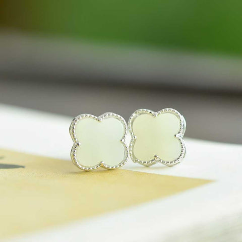 7561# 925 Anting Perak Sterling Semanggi Empat Daun dengan Giok Hetian, Ukuran: 10*10 (termasuk ongkos kirim dan pajak)