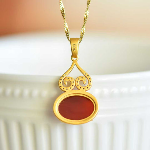 M20319-6# 925 Liontin Berkah Ganda Batu Akik Merah Bertahtakan Perak Sterling, desain sederhana dan bergaya, pengerjaan indah, kualitas giok halus, kemerahan dan tembus cahaya, termasuk biaya pengiriman dan pajak.