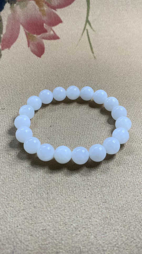 Gelang giok Hetian baru telah tiba! ✌️ Desain yang indah dan serbaguna 💃😊 Bahkan lebih indah jika dilihat langsung! 😎 Ukuran: 10mm, sudah termasuk ongkos kirim dan pajak.