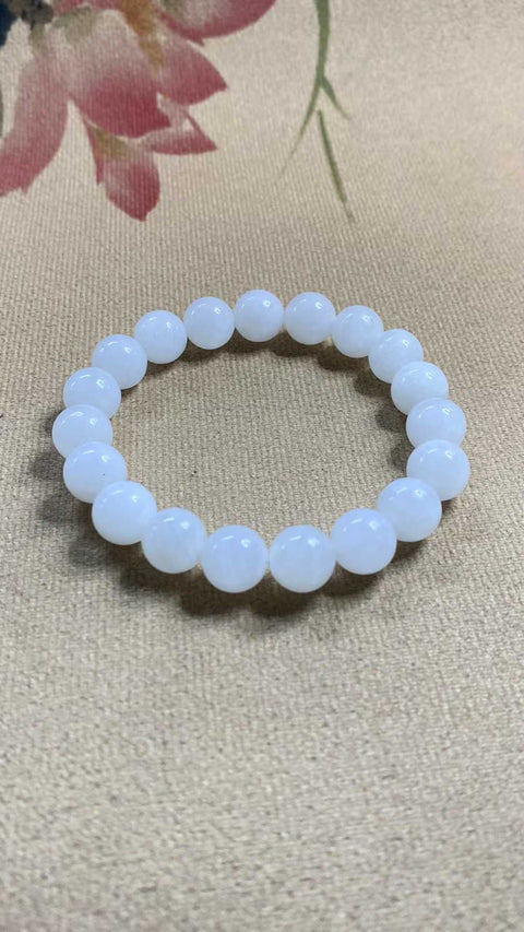 Gelang giok Hetian baru telah tiba! ✌️ Desain yang indah dan serbaguna 💃😊 Bahkan lebih indah jika dilihat langsung! 😎 Ukuran: 10mm, sudah termasuk ongkos kirim dan pajak.