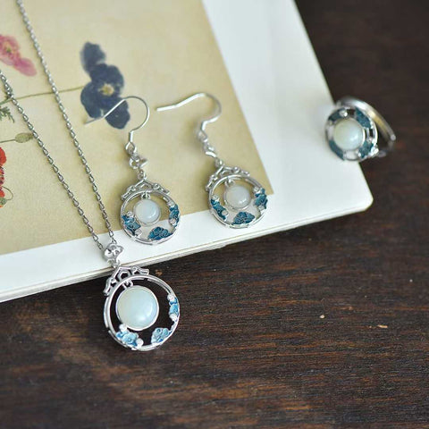 Cincin 9564, Anting 7080, Liontin 26453 - Set Terlaris Sekarang! # Set Cabochon Giok Hetian Bertahtakan Perak S925! Barang-barang individual juga tersedia, termasuk ongkos kirim dan pajak.