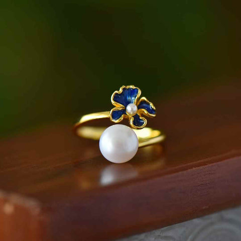 21020-2# Cincin Enamel Anggrek Mutiara Bertahtakan Perak Sterling 925. Mutiara terasa hangat dan lembut. Ukuran mutiara: (8*8). Biaya pengiriman dan pajak sudah termasuk.