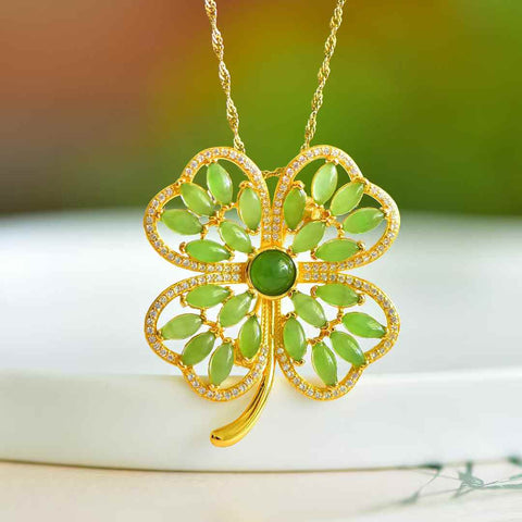 Bros/Liontin Perak Sterling 10801-2# 925 dengan Cabochon Giok Hetian dan Desain Semanggi Empat Daun 👉 Desain baru dan unik, kualitas giok yang hangat dan halus, menarik perhatian dan mencolok saat dikenakan ✨ Termasuk biaya pengiriman dan pajak