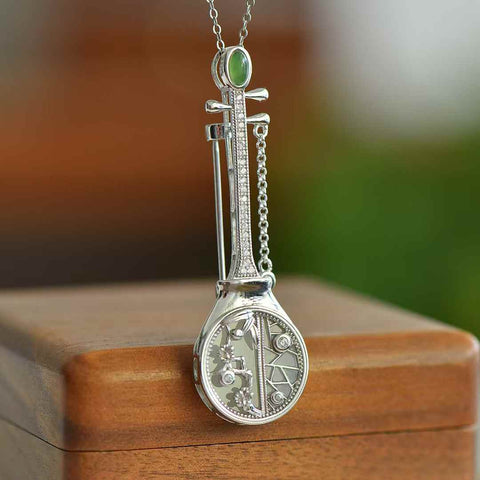 🔻8905#925 Bros Pipa Pipih Giok Hetian Bertahtakan Perak Sterling, Liontin Perak Polos👉Desain baru dan unik, kualitas giok yang hangat dan halus, menarik perhatian dan memukau saat dikenakan. Biaya pengiriman dan pajak sudah termasuk.