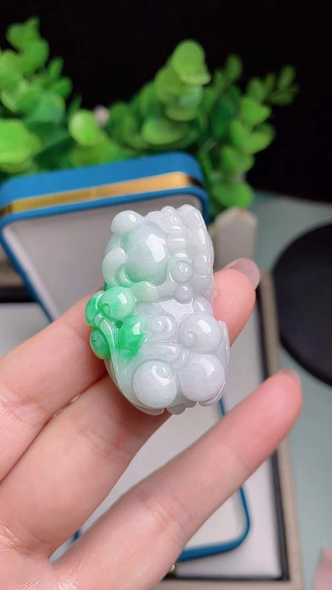 Jadeit alami Pixiu, melambangkan kekayaan dan kemakmuran, terbuat dari bahan tambang tua, dimensi 4,0 x 2,3 cm, termasuk biaya pengiriman dan pajak.