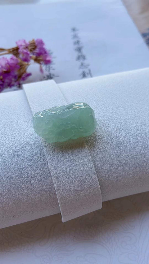 Jadeite alami Pixiu, membawa kekayaan dan keberuntungan, terbuat dari bahan tambang tua, ukuran 2,8 x 2,0 cm, termasuk biaya pengiriman dan pajak.