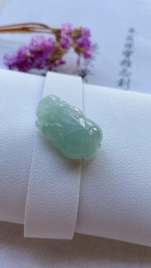 Jadeite alami Pixiu, membawa kekayaan dan keberuntungan, terbuat dari bahan tambang tua, ukuran 2,8 x 2,0 cm, termasuk biaya pengiriman dan pajak.