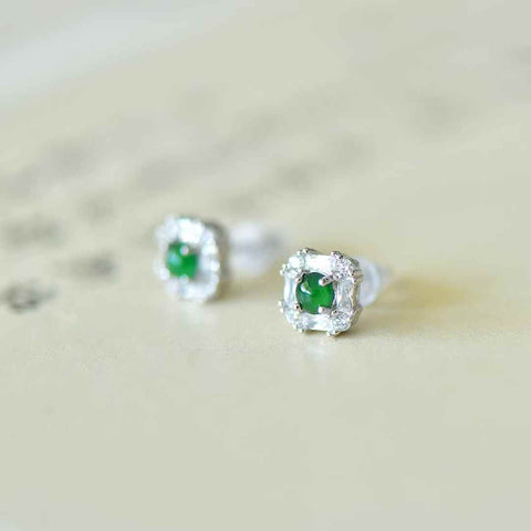Anting-anting perak 32002s925 bertahtakan batu jadeit dan zirkon: 4*4 batu, termasuk ongkos kirim dan pajak.