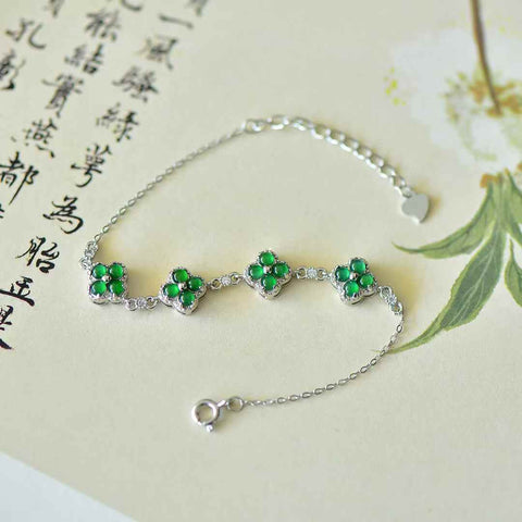 Gelang Cabochon Jadeite Bertahtakan Perak Sterling 35013#925 dengan Semanggi Empat Daun dan Zirkon. Spesifikasi Jadeite: (3*3). Termasuk ongkos kirim dan pajak.