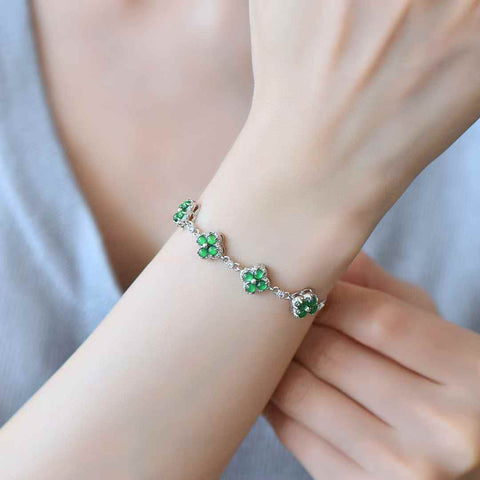 Gelang Cabochon Jadeite Bertahtakan Perak Sterling 35013#925 dengan Semanggi Empat Daun dan Zirkon. Spesifikasi Jadeite: (3*3). Termasuk ongkos kirim dan pajak.