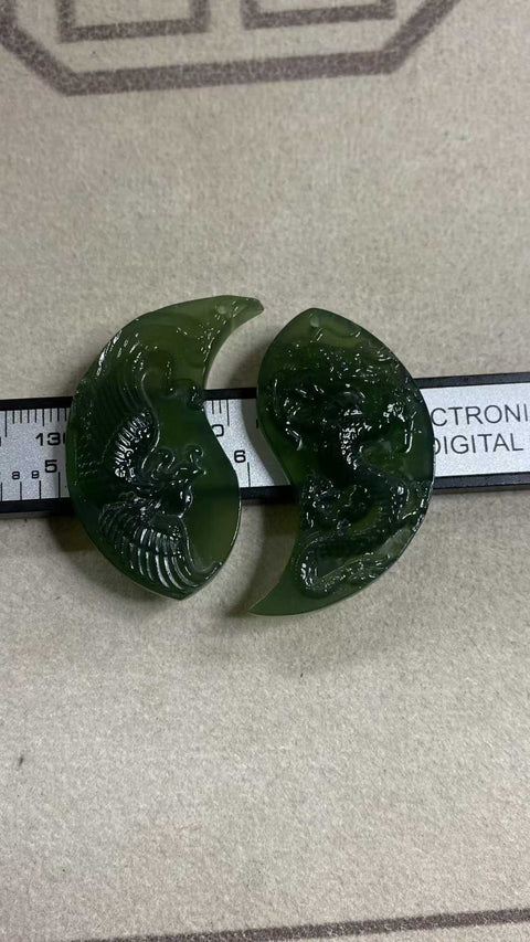 Naga dan Phoenix Membawa Keberuntungan: Liontin Giok Xiuyan yang Indah, Hijau Penuh, Ukuran: 42 x 22 mm, termasuk biaya pengiriman dan pajak.