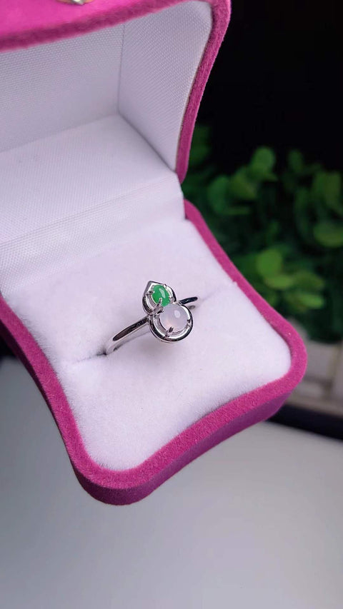 Cincin jadeite alami 💍 Bahan tambang tua, tekstur halus dan hangat, bertahtakan perak 925, ukuran 0,4-0,5 cm, termasuk ongkos kirim dan pajak.