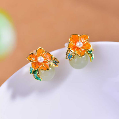 Anting-anting anggrek liontin panjang mutiara air bening bunga plum #925 perak murni bertatahkan giok Hetian, ukuran giok: 10*10, termasuk biaya pengiriman dan pajak.