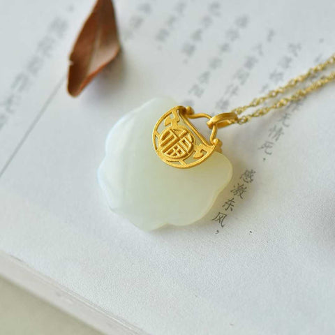 26519-6#, liontin kunci giok Hetian perak sterling 925, dibuat dengan sangat indah, dengan desain yang unik dan baru. Dimensi liontin giok: 22*25 cm. Harga sudah termasuk ongkos kirim dan pajak.