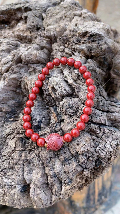 Gelang cinnabar untuk menangkal kejahatan dan menjaga kedamaian; wajib dimiliki semua orang. Ukuran 0,6 sudah termasuk ongkos kirim dan pajak.