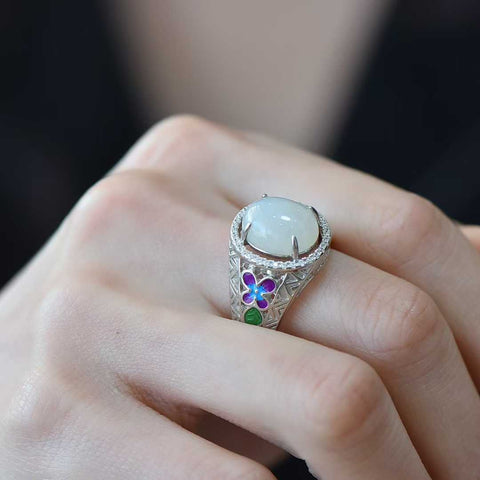 9199#925 Cincin Kupu-kupu Enamel Cabochon Giok Hetian Bertahtakan Perak 💍 Pengerjaan yang sangat indah, desain yang sederhana namun elegan. Dimensi giok: 9*11 mm. Biaya pengiriman dan pajak sudah termasuk.