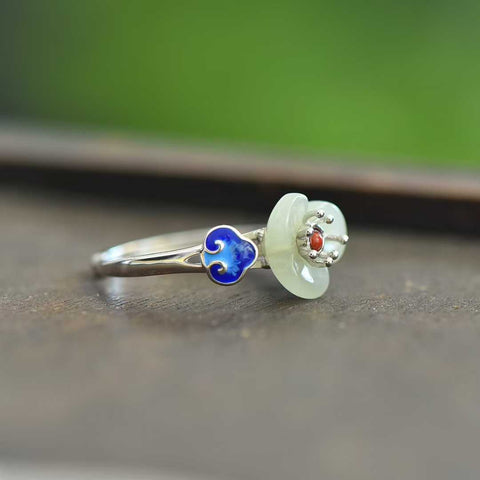 🌸🌸🌸9118-2#925 cincin perak bertatahkan bunga Hetian lima kelopak. Gioknya hangat dan halus, dengan gaya yang unik dan baru. Spesifikasi: 10*10, termasuk ongkos kirim dan pajak.