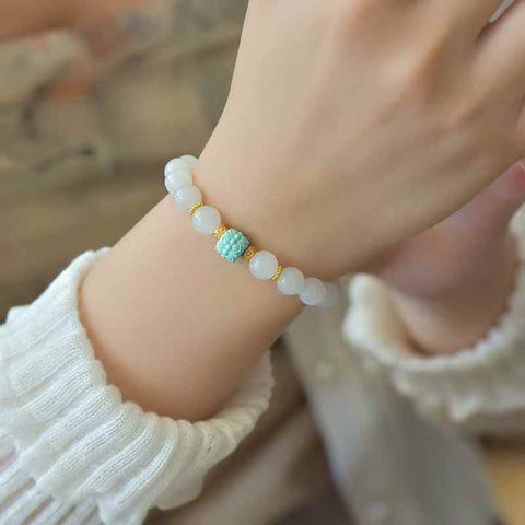 6027# Giok Hetian 👉 Manik-manik putih lemak kambing 8mm dari Qinghai dipadukan dengan gelang multi-batu permata pirus. Desain yang unik dan baru. Gioknya hangat dan halus, menciptakan efek yang mencolok dan memikat. Biaya kirim dan pajak sudah termasuk.