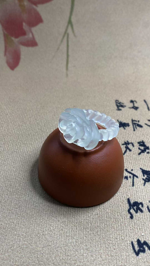 Hidup Kaya dan Sejahtera: Ukiran Es Batu Giok Xiuyan yang Indah - Cincin. Diameter: 17,3 mm, termasuk ongkos kirim dan pajak.