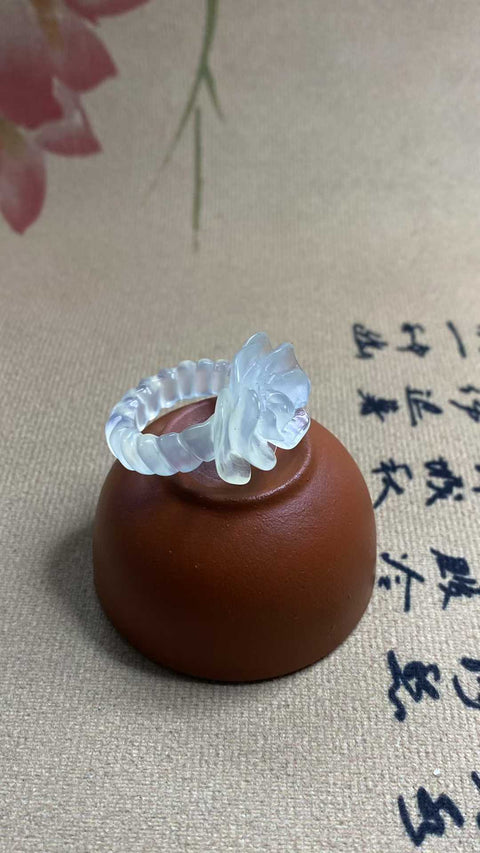 Hidup Kaya dan Sejahtera: Ukiran Es Batu Giok Xiuyan yang Indah - Cincin. Diameter: 17,3 mm, termasuk ongkos kirim dan pajak.