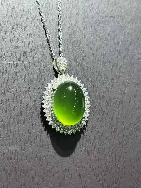 Liontin giok Xiuyan bertatahkan perak! Bentuk cabochon, dimensi: 18mm x 13mm (termasuk ongkos kirim dan pajak).