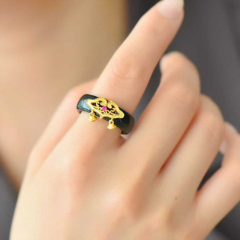 1466-6# Cincin Perak Sterling 925 Bertatahkan Giok Hetian 18.5 mm Hitam Simbol Keberuntungan 💍, gioknya halus dan hangat, desainnya baru dan unik, segar dan elegan, enak dipandang. Ongkos kirim dan pajak sudah termasuk.