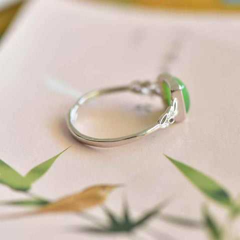 11513#925 Cincin Perak Sterling dengan Batu Giok Hetian Berbentuk Gandum Persegi 💍 (Gioknya halus dan hangat saat disentuh; desainnya baru, unik, segar, dan elegan, enak dipandang. Ongkos kirim dan pajak sudah termasuk.)
