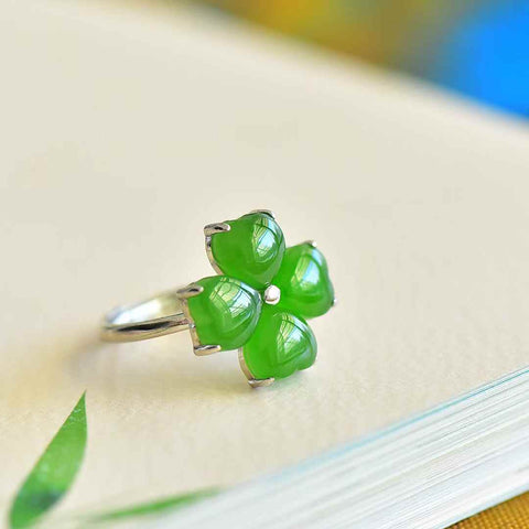 11435#925 Cincin Perak Sterling dengan Desain Daun Semanggi Empat Kelopak Berbentuk Hati dari Giok Hetian 💍, termasuk ongkos kirim dan pajak.