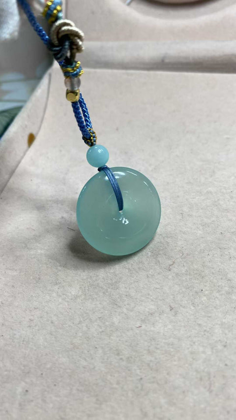 Gesper Pengaman: Gesper Pengaman Xiuyan Jade Biru Es yang Indah - Jelly Biru Langit, Ukuran: 27 x 7,1 mm, termasuk ongkos kirim dan pajak.