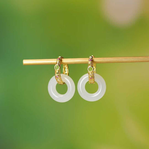 5201-2# Anting-anting perak sterling 925 bertatahkan giok Hetian. Desain baru dan unik, penuh keberuntungan, kualitas giok yang bagus, ukuran giok: 15*15 cm. Termasuk ongkos kirim dan pajak.