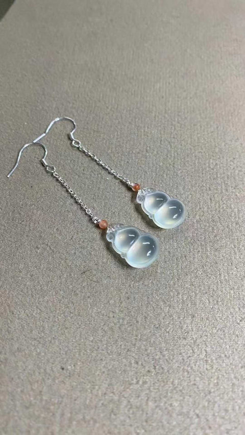 Anting-anting: Anting-anting giok Xiuyan varietas es yang indah—giok berbentuk labu, perak 925, ukuran: 17 x 11 mm, termasuk ongkos kirim dan pajak.