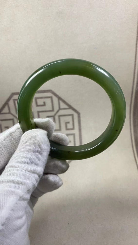 Gelang Air Biru Giok Bunga Giok Cui, kaliber agar pas, cincin 59, 60, 61, berat karat: 60,5 mm, lebar sisi: 12,5 mm Giok terbentuk secara alami, polanya acak Sudah termasuk pajak pengiriman