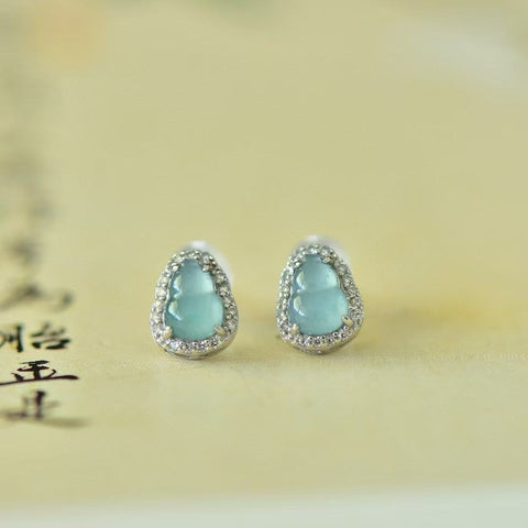 Anting-anting berbentuk labu dari perak s925 dengan hiasan batu giok biru, termasuk biaya pengiriman dan pajak.
