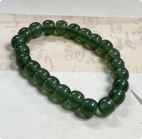 Gelang manik-manik gaya lama hijau penuh giok Xiuyan yang indah, warna hijau, kepala air penuh, struktur sedikit katun, tangan yang indah, spesifikasi: 7✖️9mm, termasuk pajak pengiriman