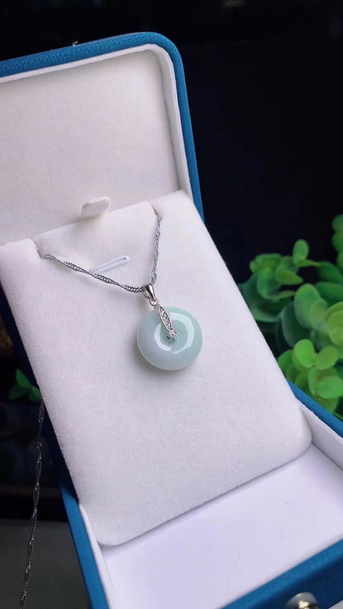 Gesper pengaman jadeit alami, bahan tambang tua, tembus cahaya sangat baik, bertahtakan perak 925, ukuran 1,8m (termasuk biaya pengiriman dan pajak).