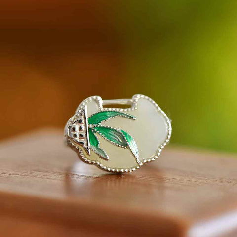 Cincin 1525-2#, perak sterling 925 bertatahkan giok Hetian, cincin enamel daun bambu dengan pengunci datar 👉 Desain baru dan unik, kualitas giok yang hangat dan halus, menarik perhatian dan mencolok saat dikenakan. Termasuk ongkos kirim dan pajak.